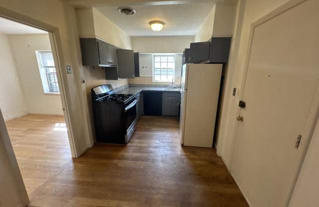 186 Lake Shore Rd. photos photos
