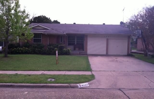 1221 Magnolia Drive - 1221 Magnolia Drive, Richardson, TX 75080