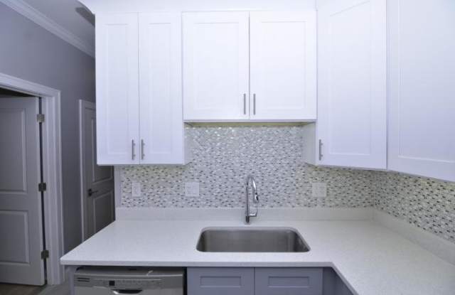 2623 Crystal Gallery 3