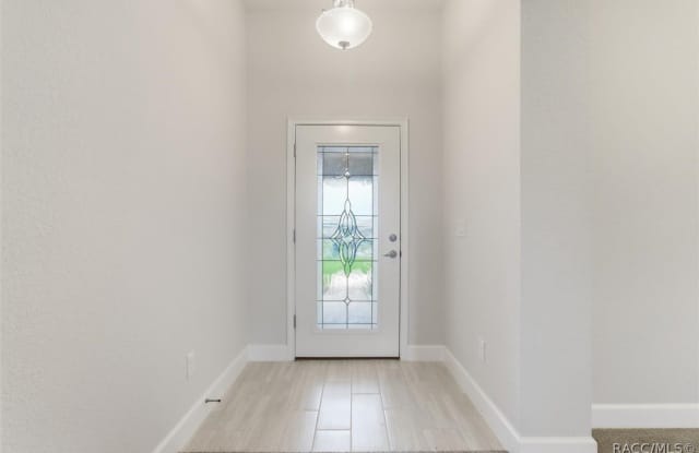 336 W Rexford Drive Gallery 2
