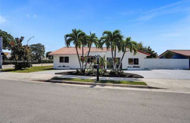13200 SW 12th St photos photos