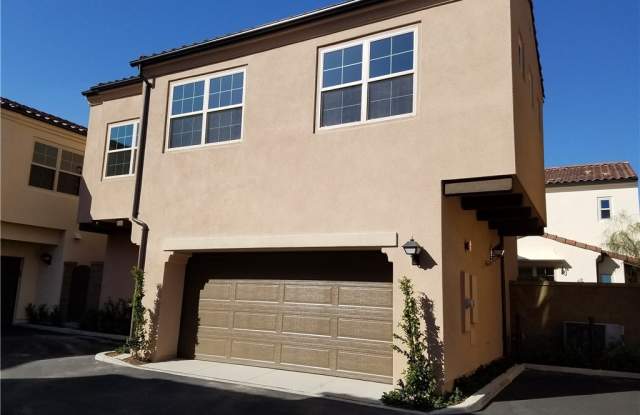 111 Excursion - 111 Excursion, Irvine, CA 92618