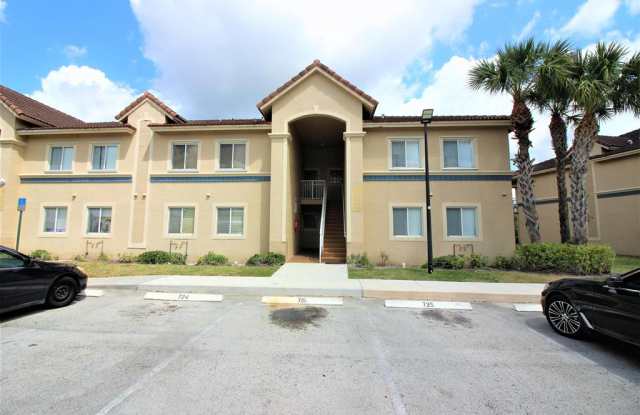 1157 Golden Lakes Boulevard - 1622 photos photos