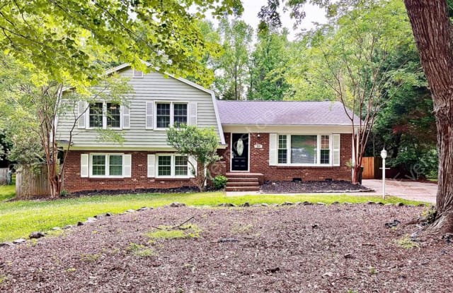 400 Wilcrest Dr - 400 Wilcrest Drive, Matthews, NC 28105