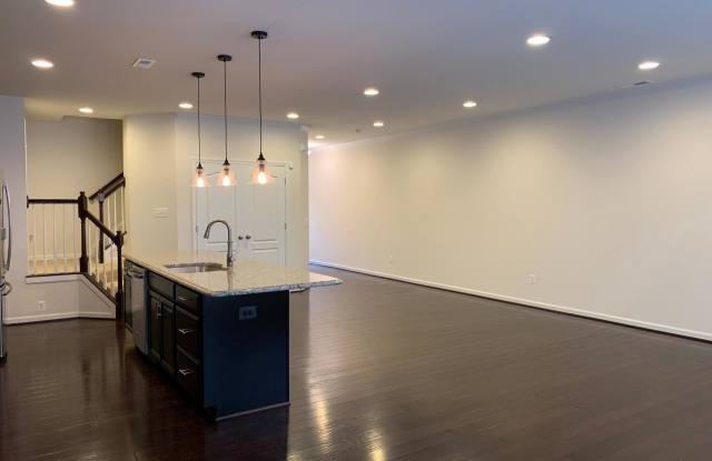 42482 BENFOLD SQUARE Gallery 3