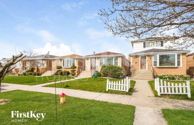 7710 Oak Park Avenue - 7710 Oak Park Avenue, Burbank, IL 60459