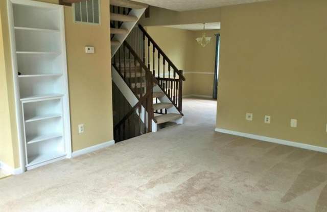 5902 SPRUCE RUN COURT Gallery 3