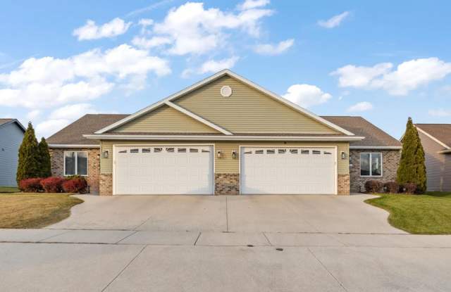 334 Autumn Lane - 334 Autumn Lane, Campbellsport, WI 53010