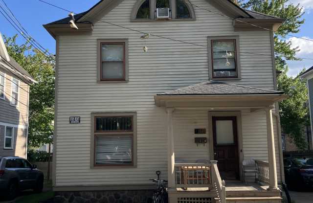 948 Greenwood Ave photos photos