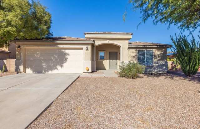 Beautiful 3-Bedroom Home with Solar  Turf Backyard - 4785 East Twinflower Place, Pima County, AZ 85756