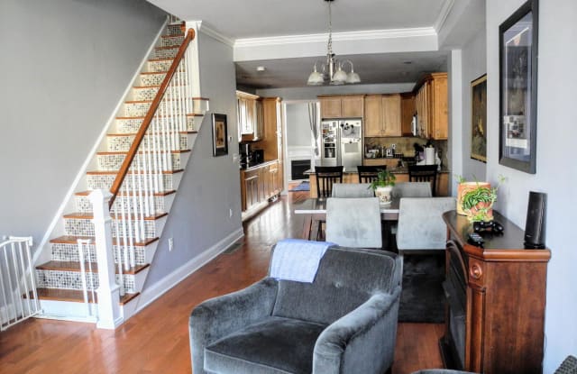 535 E THOMPSON STREET - 535 East Thompson Street, Philadelphia, PA 19125