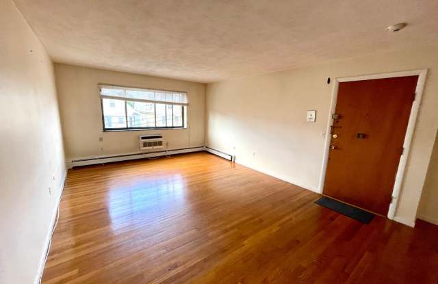 2-bedroom w/heat & hot water Allston Village Gallery 3