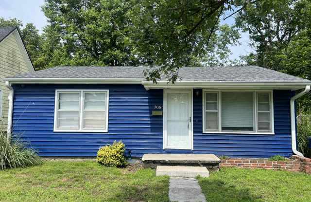 Gorgeous 2 bedroom 1 bath Home close to Webb City Schools!!! photos photos