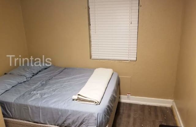 7932 Dale Court - 7932 Dale Court, Jacksonville, FL 32208