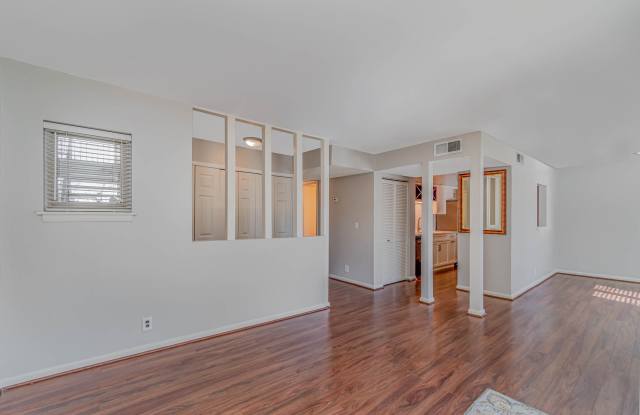311 Summit Ridge Cir Gallery 4