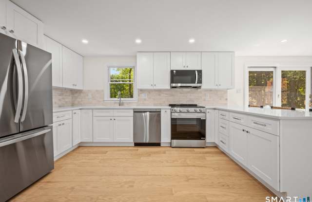 22 Carrona Drive Gallery 4