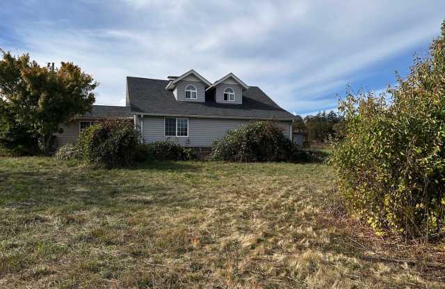 3 Bedroom 2 bath Farm house photos photos