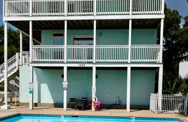 Biloxi 3 Bedroom Gallery 3