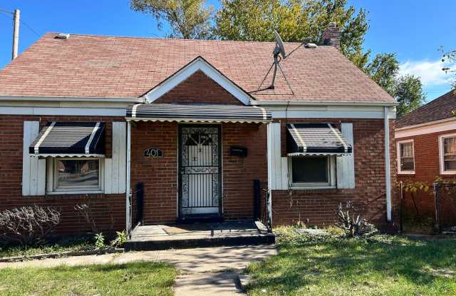 401 Taney St - 401 Taney Street, Gary, IN 46404