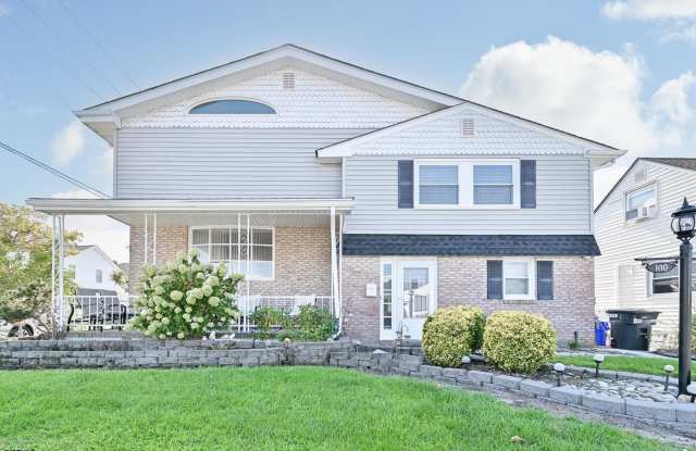 100 N Argyle Ave photos photos