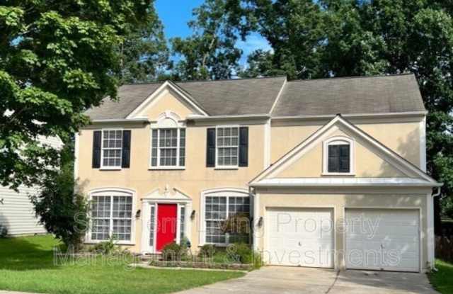 4000 Manor House Dr - 4000 Manor House Drive, Charlotte, NC 28270
