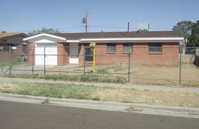 Northeast El Paso 3 bed with Refrig A/C photos photos