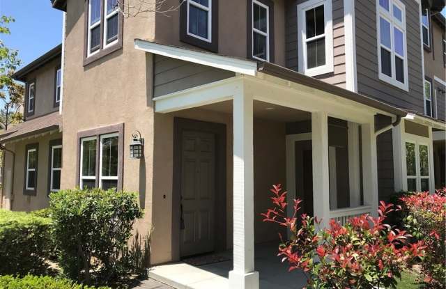 20 Red Leaf Lane - 20 Red Leaf Lane, Ladera Ranch, CA 92694