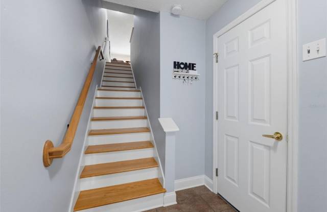 381 MADEIRA Circle Gallery 4