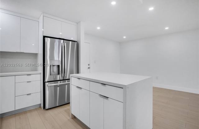 4670 W 13th Ln Gallery 3