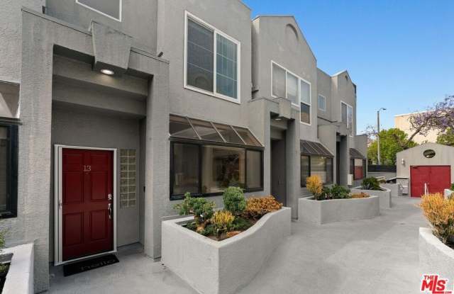 1436 20th St photos photos