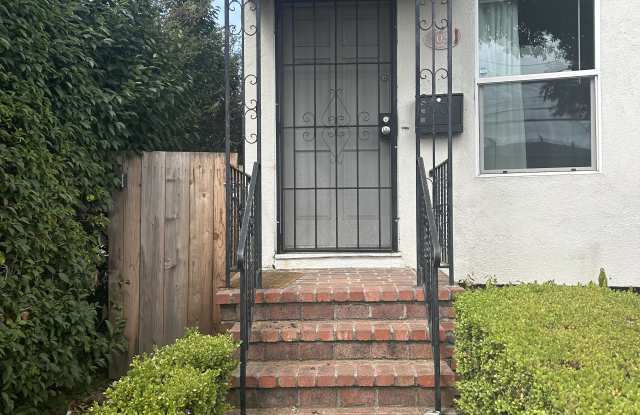1030 47th St - 1030 47th Street, Emeryville, CA 94608