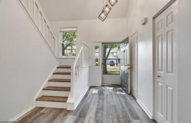 130 Winchester Way Gallery 3