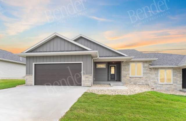 NEW BUILD - Contemporary Single Family Home - 509 North Wildcat Drive, Minnehaha County, SD 57110