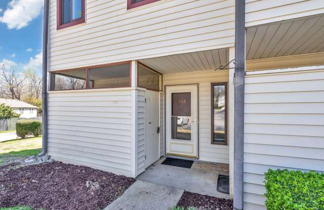 Taylors - 2Bd/2.5Ba, 1200SF Gallery 4