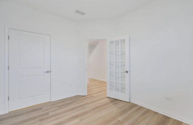 521 E 127th Place Gallery 4
