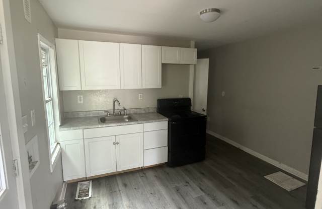 356 Woolfolk Street - B Gallery 4