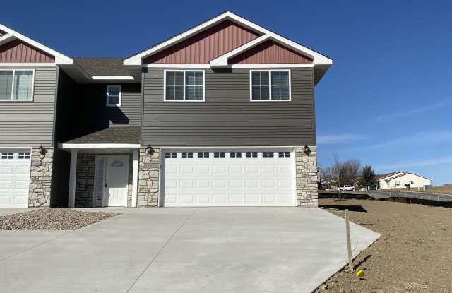 668 4th Cir. Dr. SE - 668 4th Circle Drive Southwest, Lonsdale, MN 55046