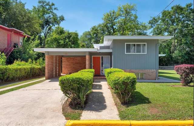 221 Lincoln Street - A photos photos
