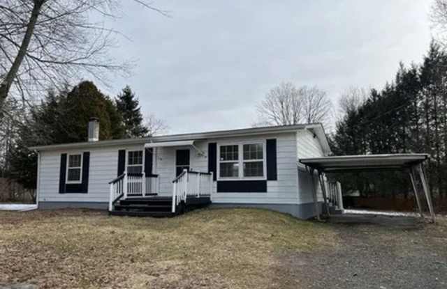 Charming 3BR House in East Stroudsburg photos photos