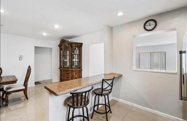 6089 Glentree Lane Gallery 3
