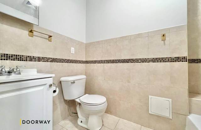 1327 Halsey St Unit 2R photos photos