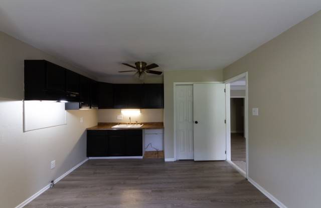 3 bed 1.5 bath. Eastside Indy. Forest Manor Neighborhood Gallery 1