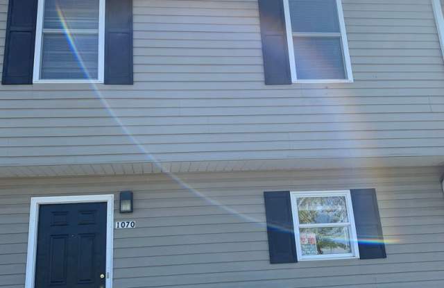 3 Bedroom 2.5 Bath Townhouse photos photos