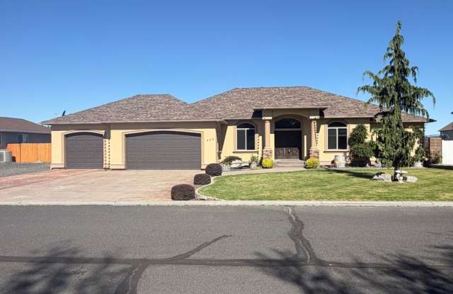 Large Custom Home for Rent in Pelican Point photos photos