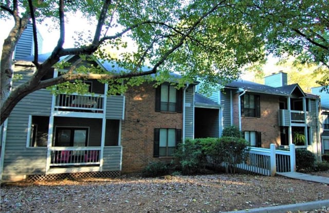 411 Warm Springs Circle - 411 Warm Springs Circle, Roswell, GA 30075
