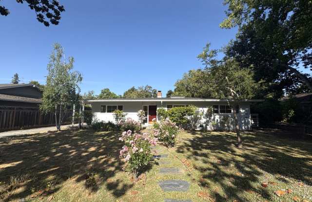 Charming 4-Bedroom Palo Alto Home with ADU, Pool, and Expansive Lot photos photos