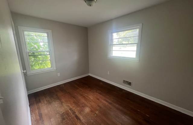 926 Westside Blvd 3bed/1bath $1195 Gallery 3
