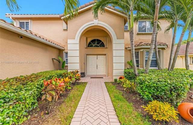 420 Montclaire Dr photos photos