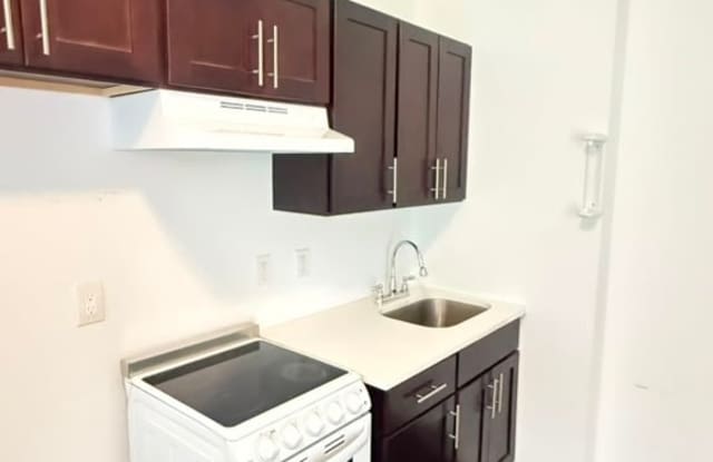 93 Blue Hills Ave photos photos