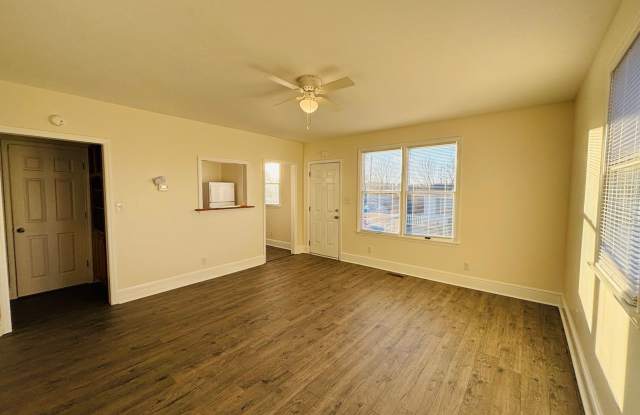 2 Bedroom, 1 Bath Duplex Gallery 4